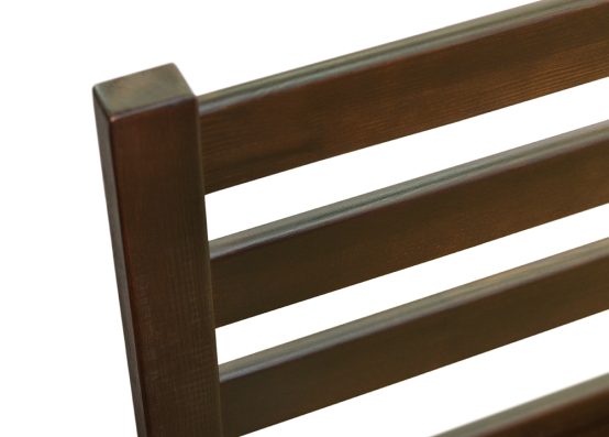 Дерев'яне ліжко Престиж Еко має узголів'я висотою 80 см.